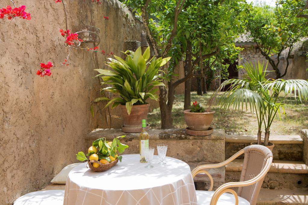 Agroturismo Es Pla De Llodra Manacor  Buitenkant foto